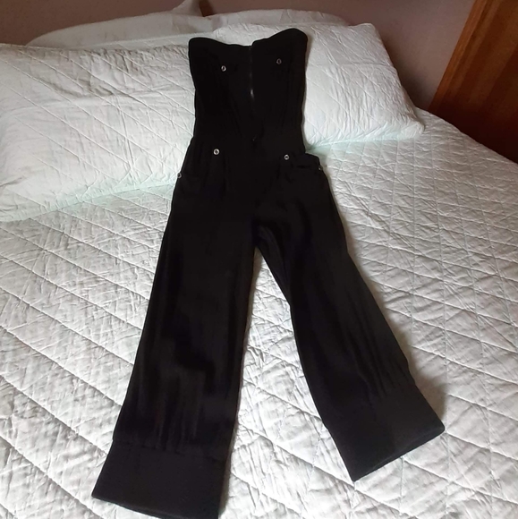 GUESS JUMPSUIT SIZE MEDIUM - Picture 3 of 4